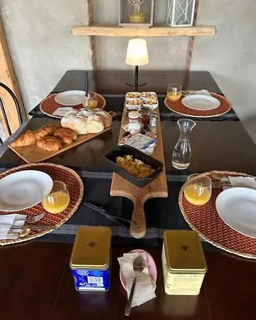 D'hotes Chez Juredieu فندق مبيت وإفطار 3*