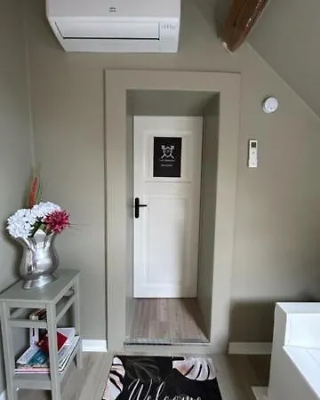 فندق مبيت وإفطار D'hotes Chez Juredieu 3*